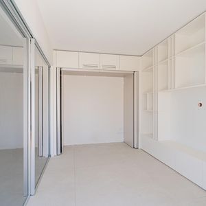 Property in Carre d'Or