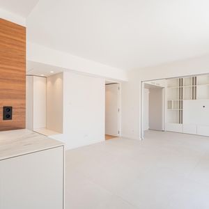 Property in Carre d'Or