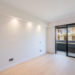 Property in Carre d'Or