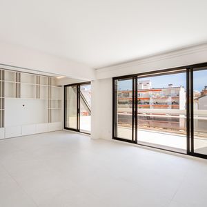 Property in Carre d'Or