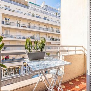 Property in Carre d'Or