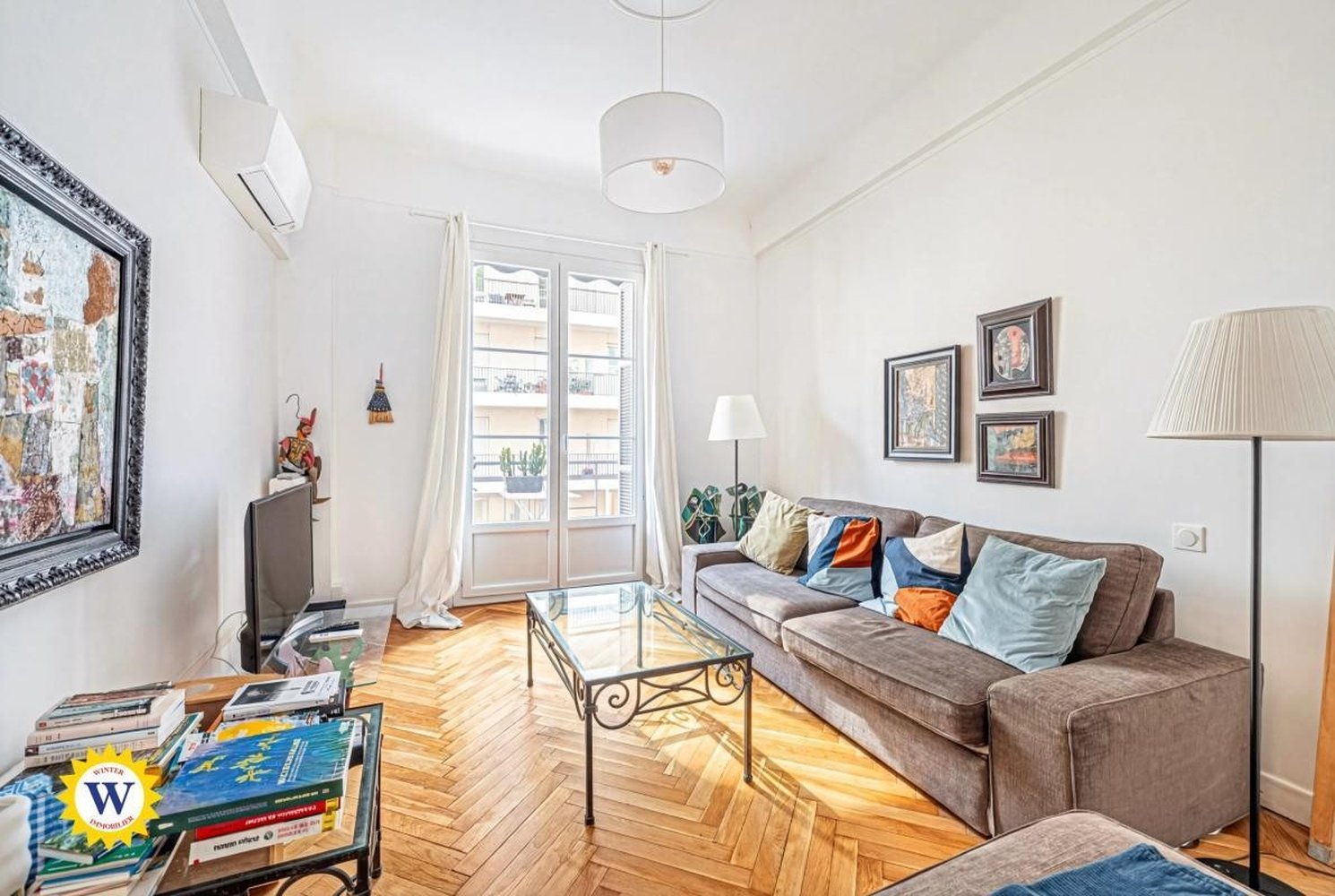 Property photo in Carre d'Or