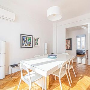 Property in Carre d'Or