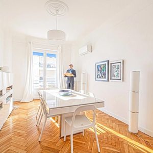 Property in Carre d'Or