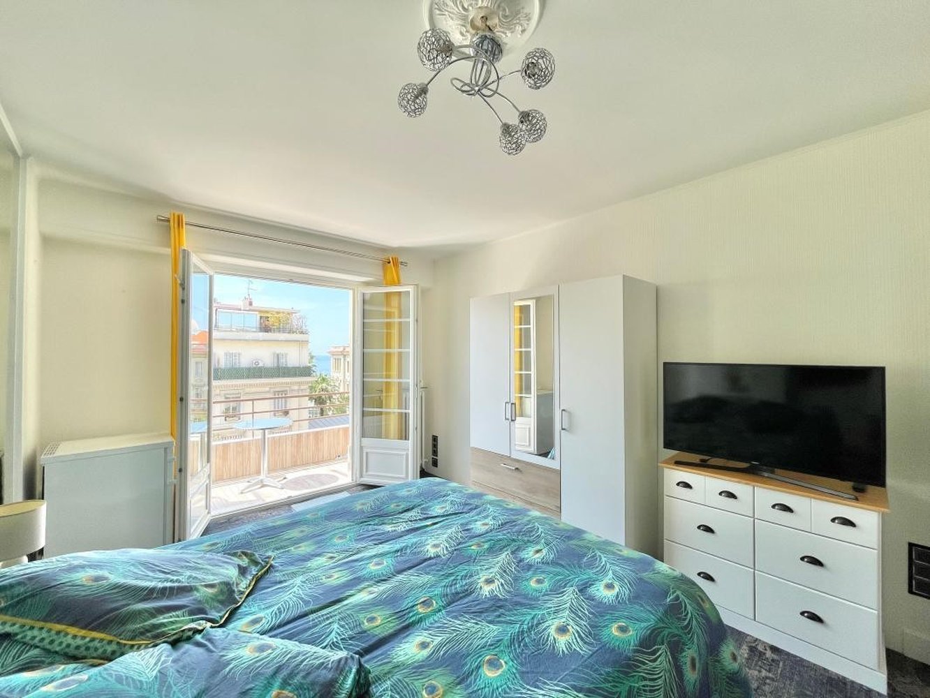 Property photo in Carre d'Or