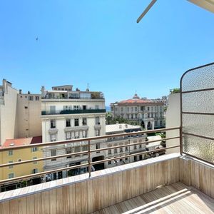 Property in Carre d'Or