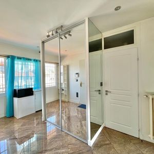 Property in Carre d'Or