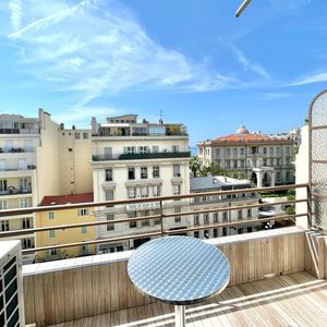 Property in Carre d'Or