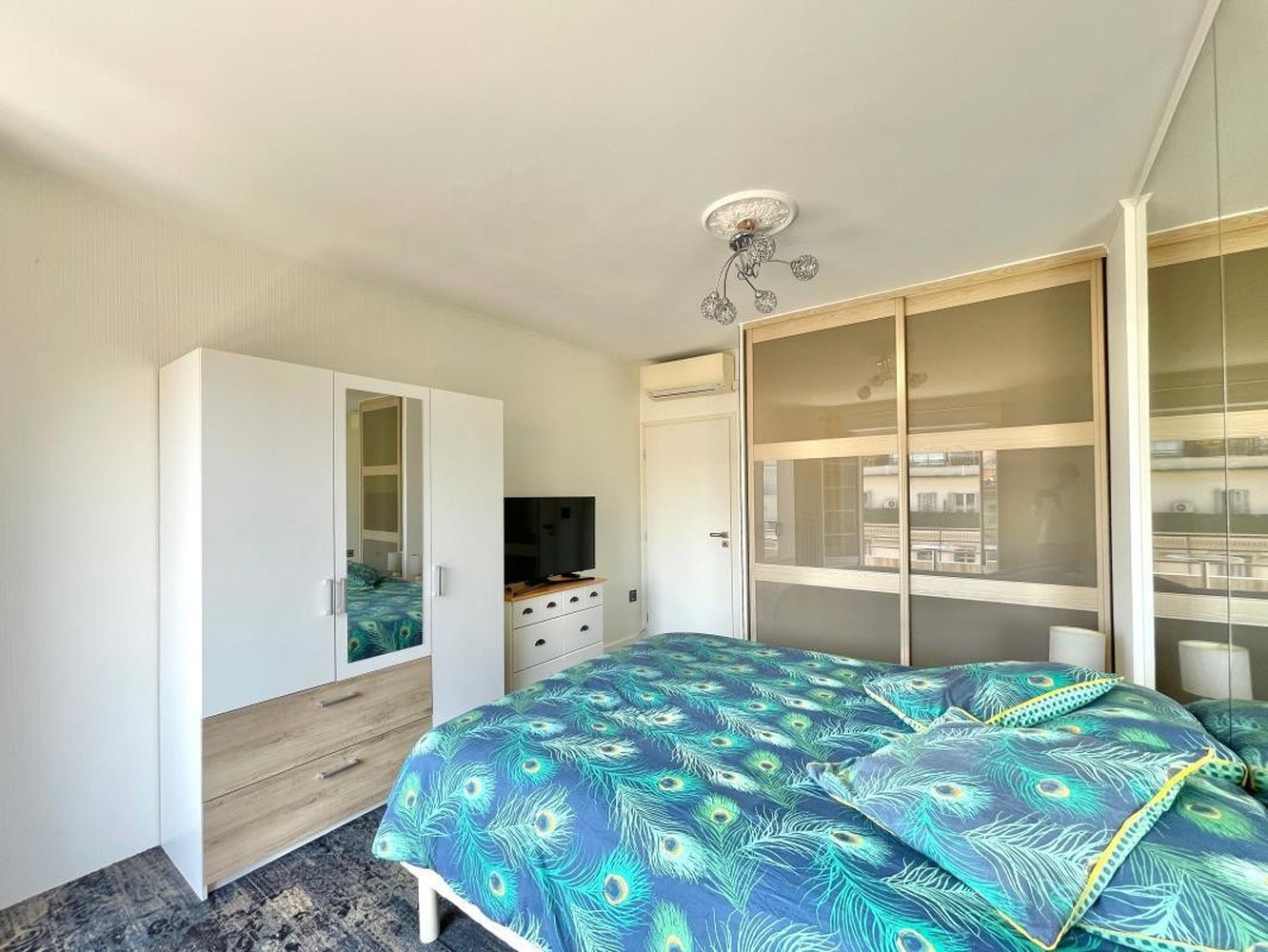 Property photo in Carre d'Or