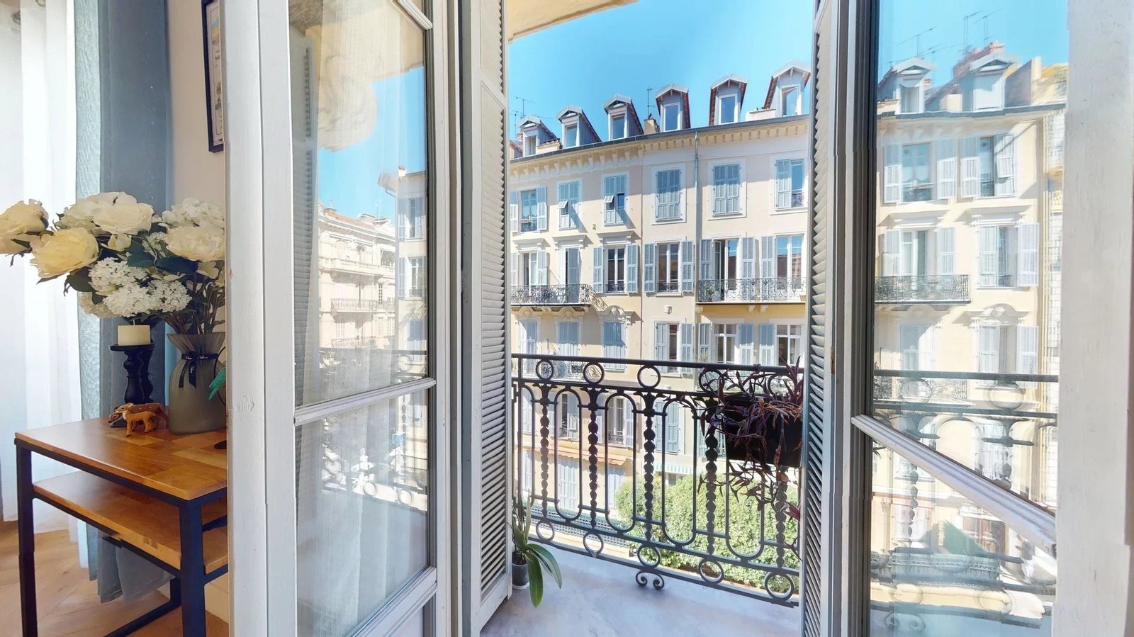 Property photo in Musicians Quarter