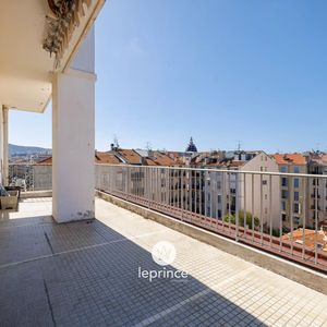 Property in Musicians Quarter