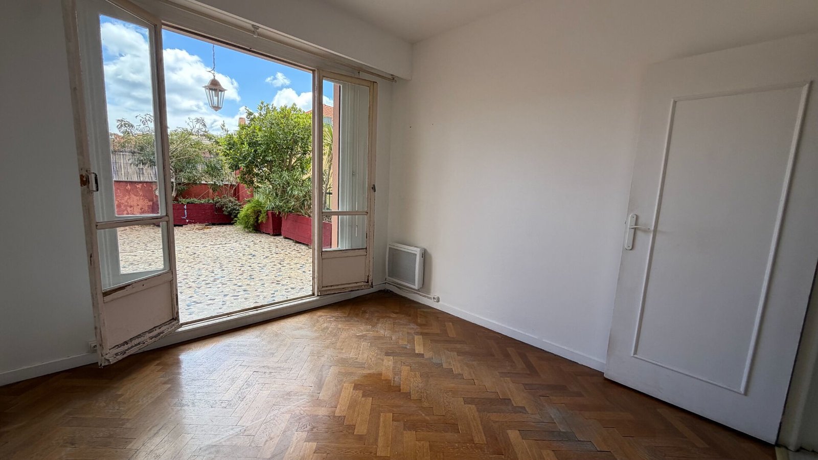 Property photo in Musicians Quarter