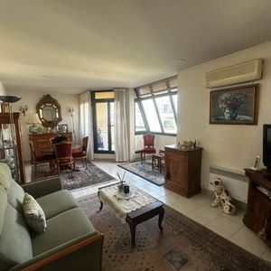 Property in Musicians Quarter