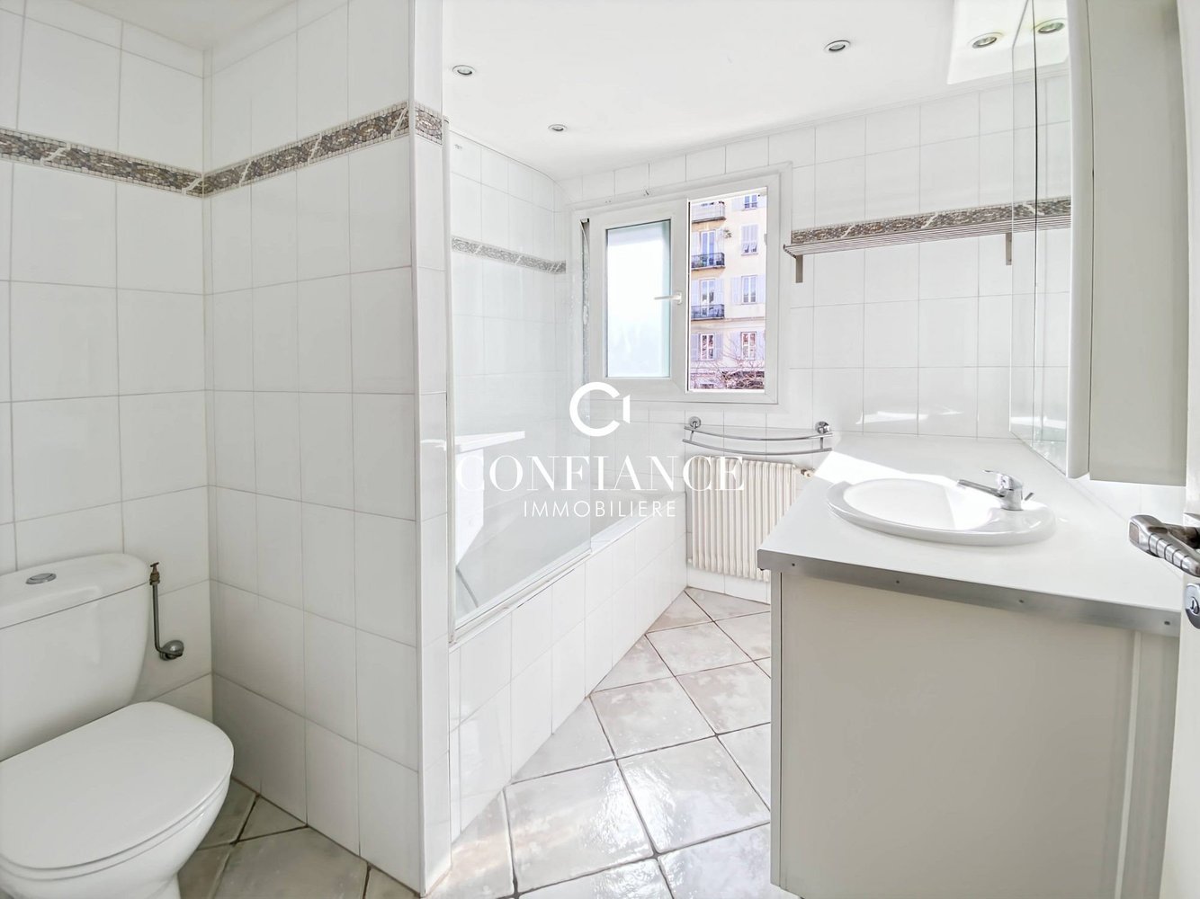Property photo in Port