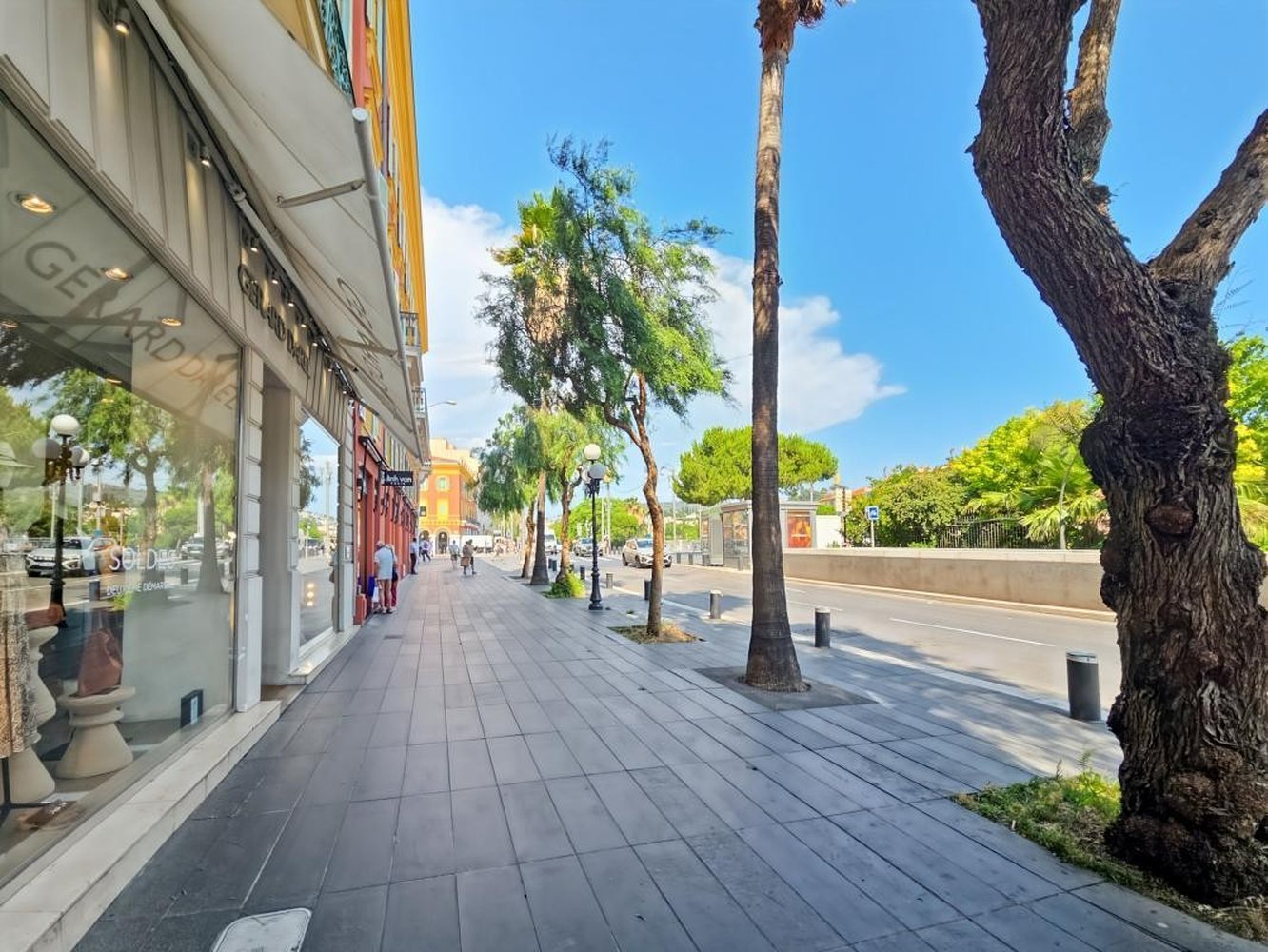 Property photo in Carre d'Argent
