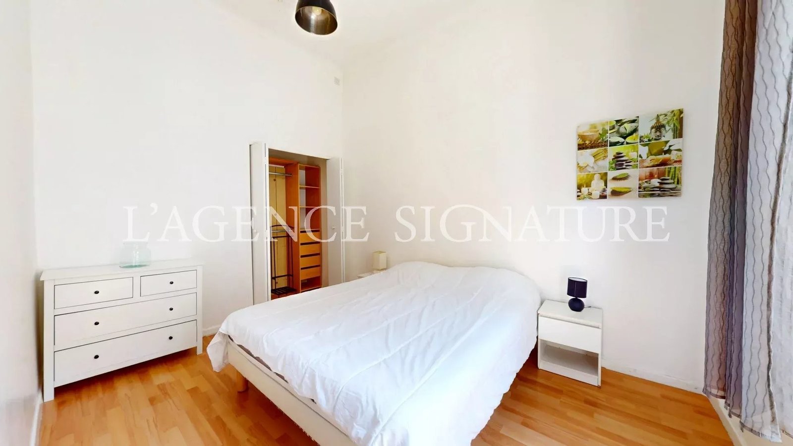 Property photo in Carre d'Argent