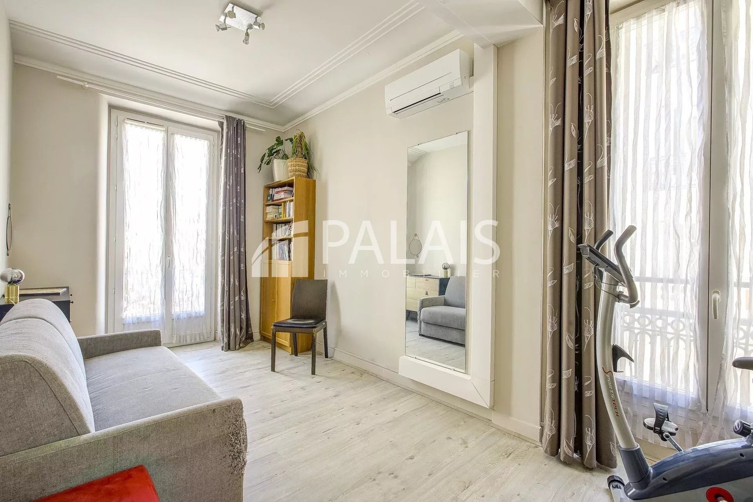 Property photo in Carre d'Argent