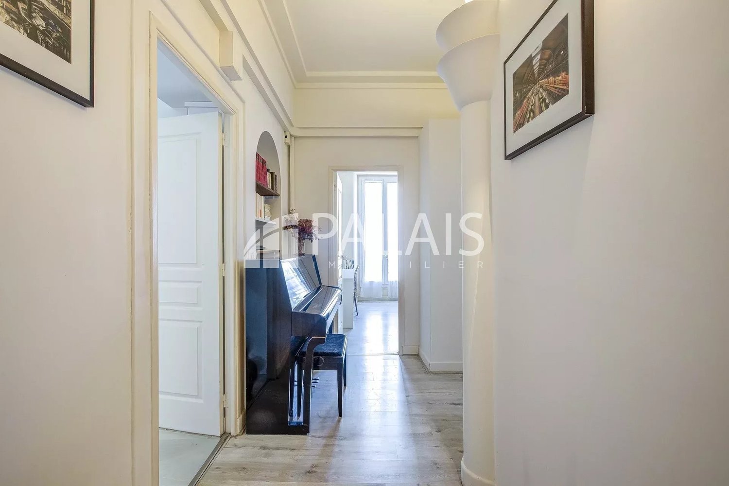 Property photo in Carre d'Argent