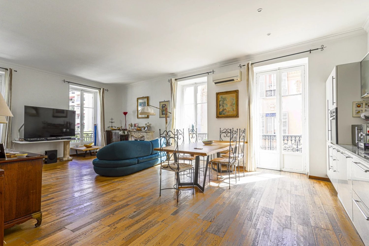 Property photo in Carre d'Argent