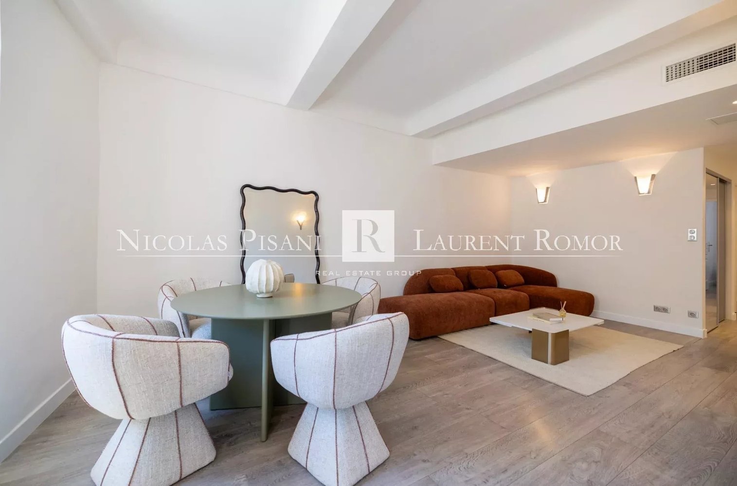 Property photo in Carre d'Argent
