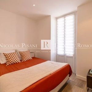 Property in Carre d'Argent