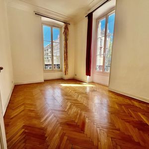 Property in Carre d'Argent