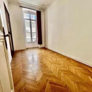 Property in Carre d'Argent