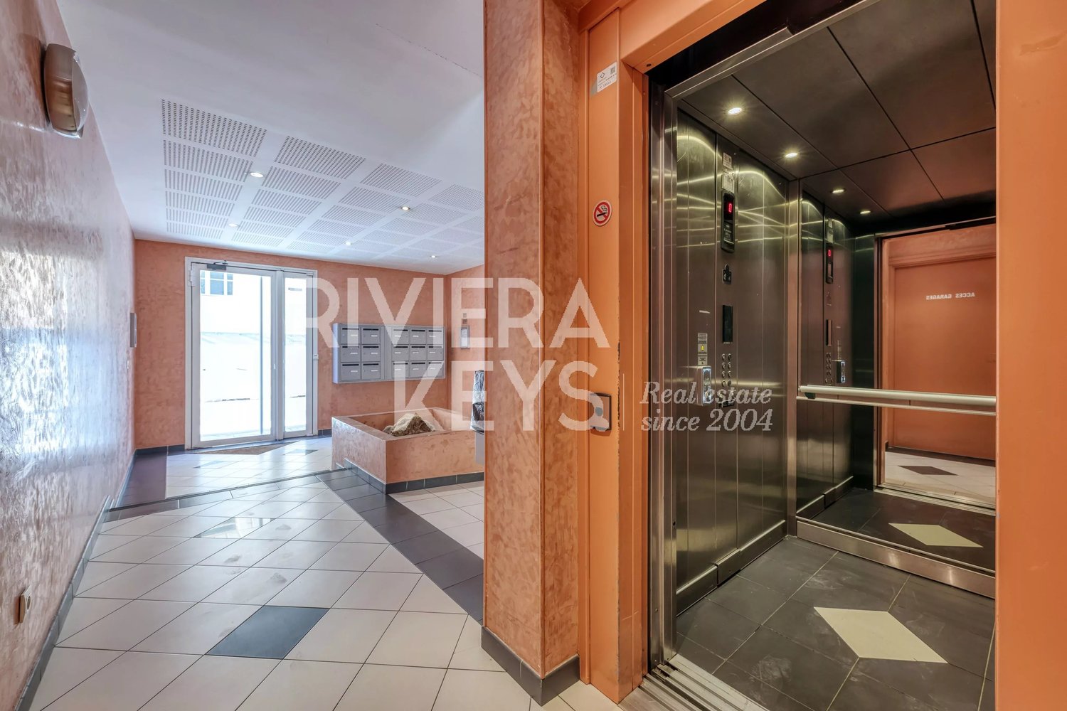 Property photo in Carre d'Argent