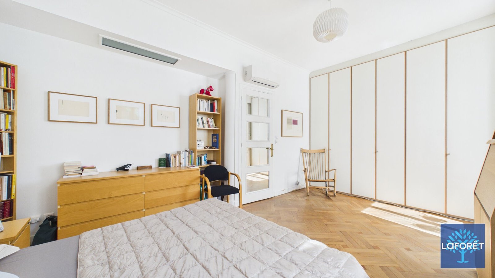 Property photo in Carre d'Argent