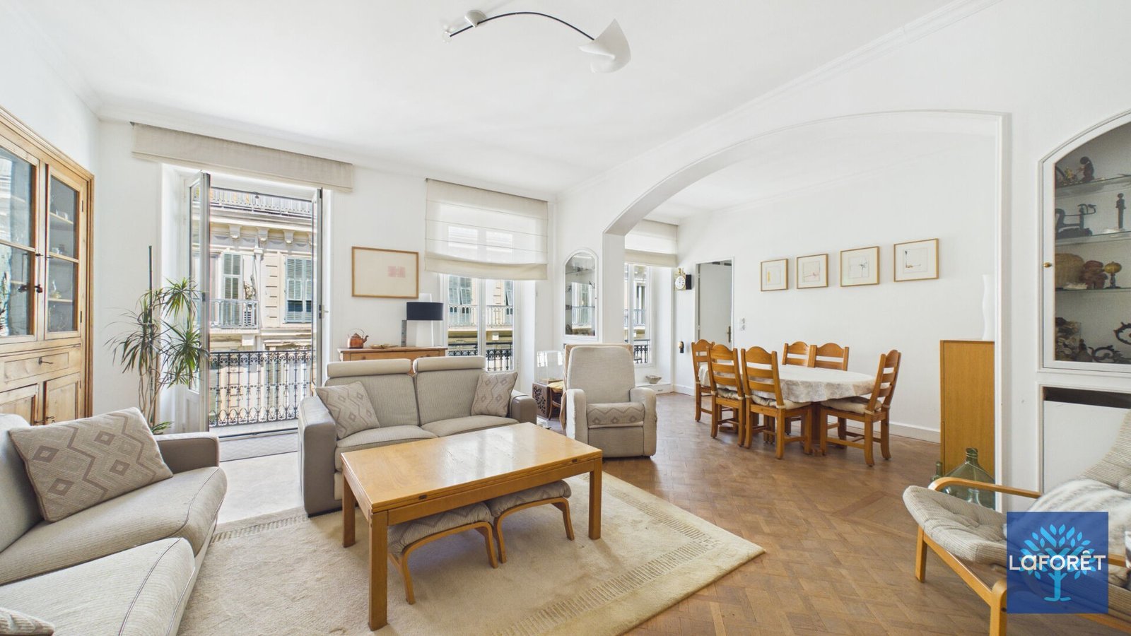 Property photo in Carre d'Argent