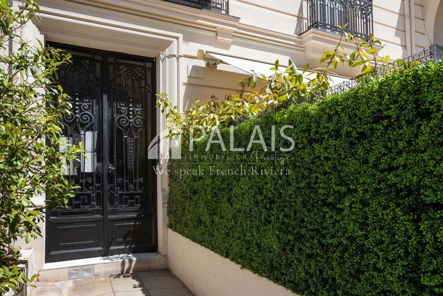 Property photo in Carre d'Argent