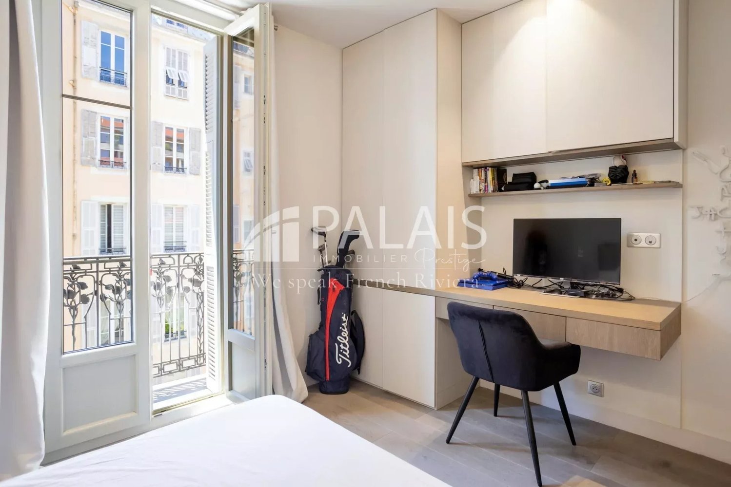 Property photo in Carre d'Argent