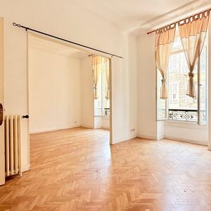 Property in Carre d'Argent