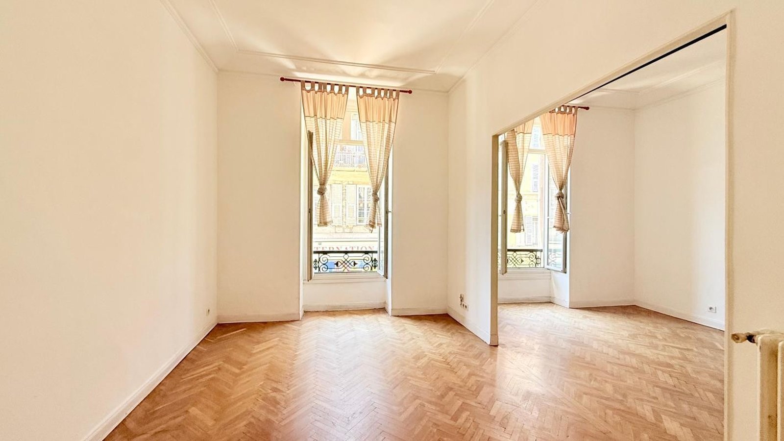 Property photo in Carre d'Argent