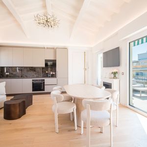 Property in Carre d'Argent