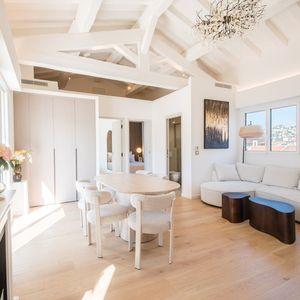 Property in Carre d'Argent