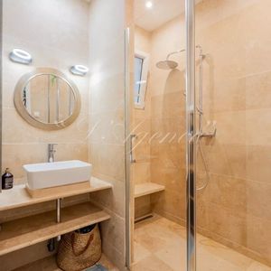 Property in Carre d'Argent