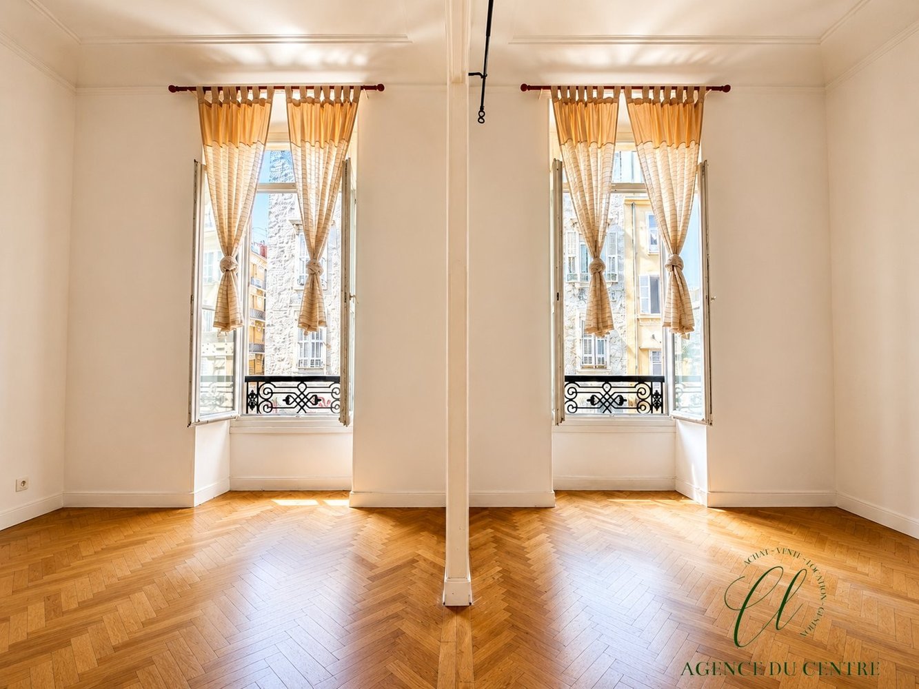 Property photo in Carre d'Argent