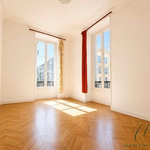 Property in Carre d'Argent