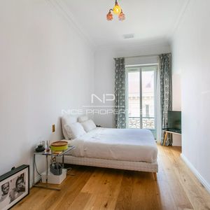 Property in Carre d'Argent