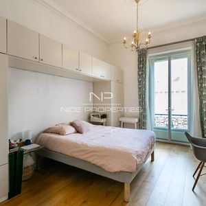Property in Carre d'Argent