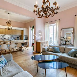 Property in Carre d'Argent