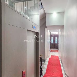 Property in Carre d'Argent
