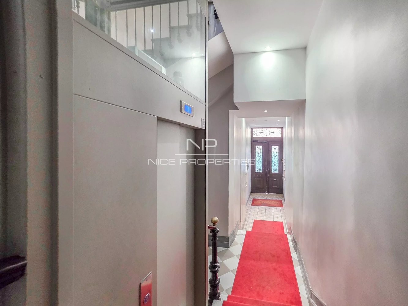 Property photo in Carre d'Argent