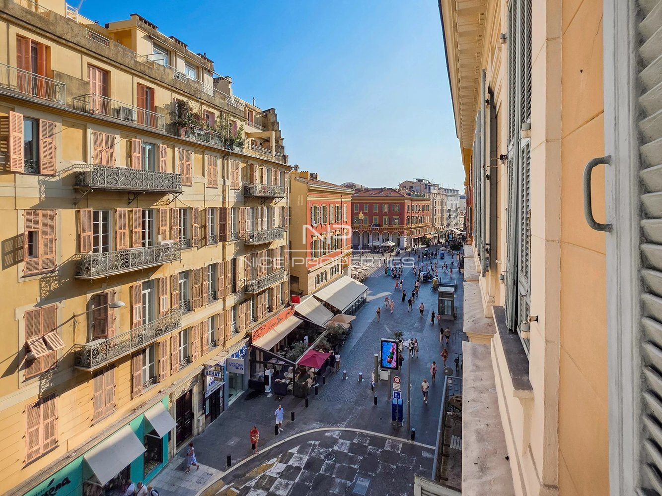Property photo in Carre d'Argent