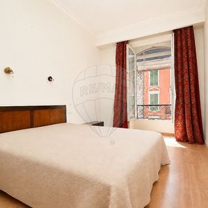 Property in Carre d'Or