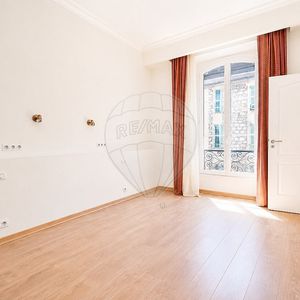 Property in Carre d'Or