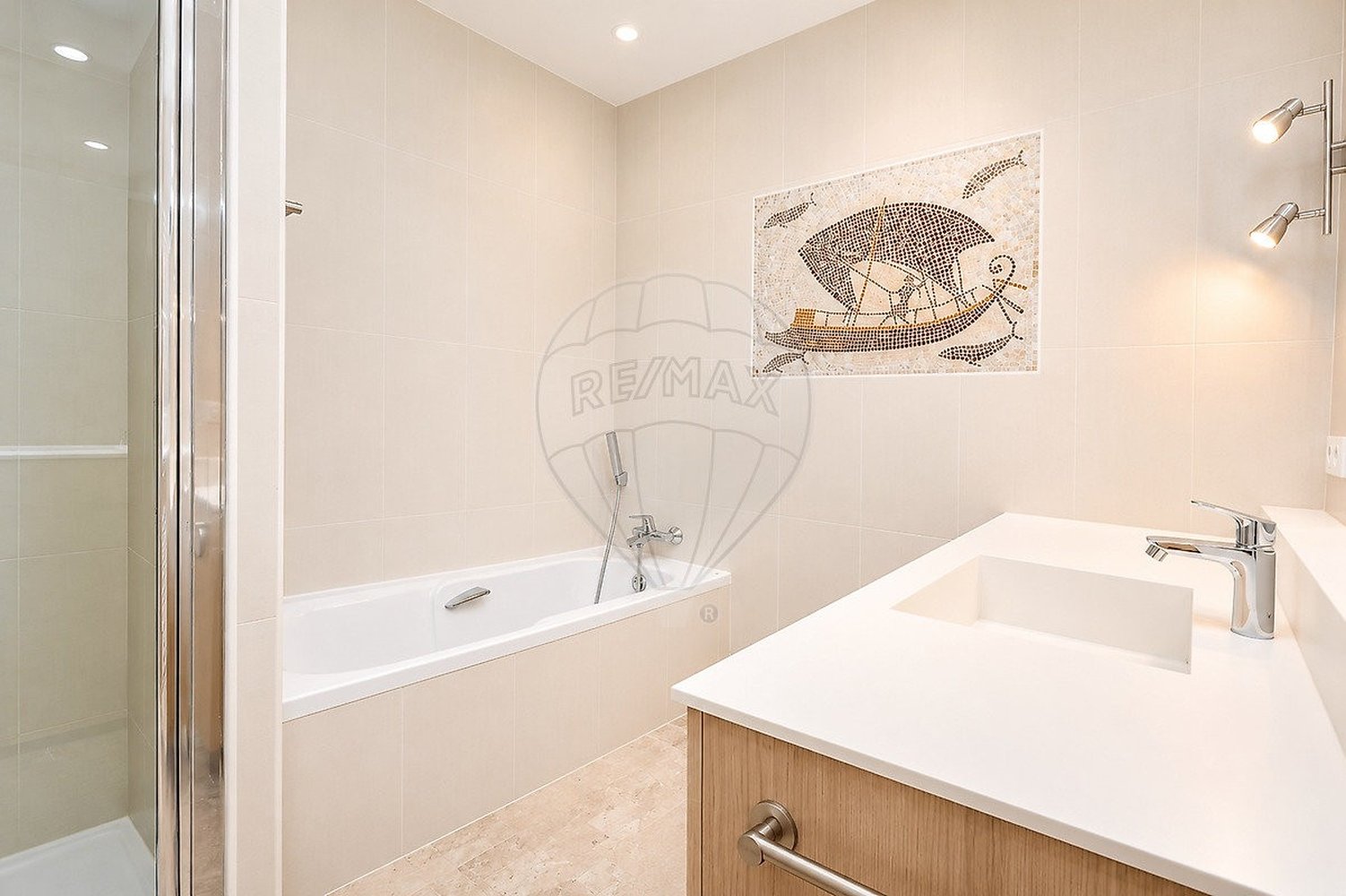 Property photo in Carre d'Or