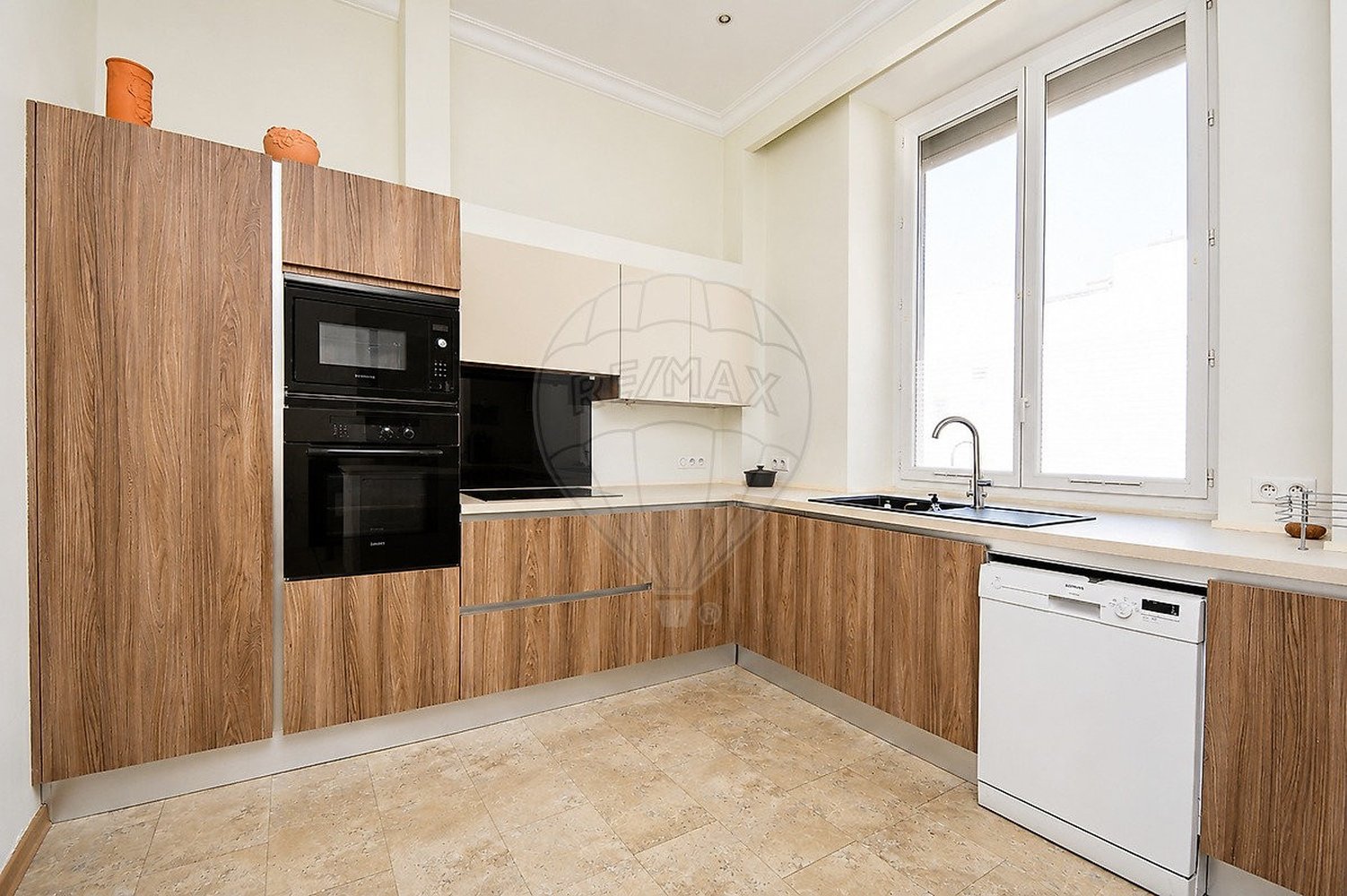 Property photo in Carre d'Or