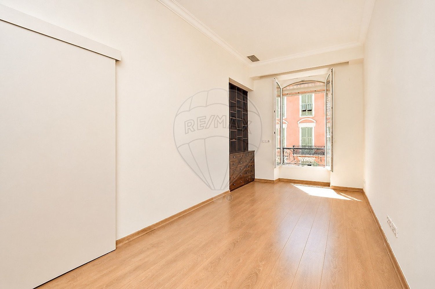 Property photo in Carre d'Or